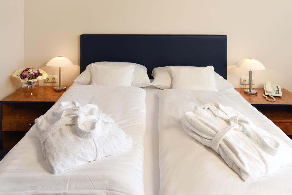 Hotel Arkadia Friedrichsdorf Kültér fotó