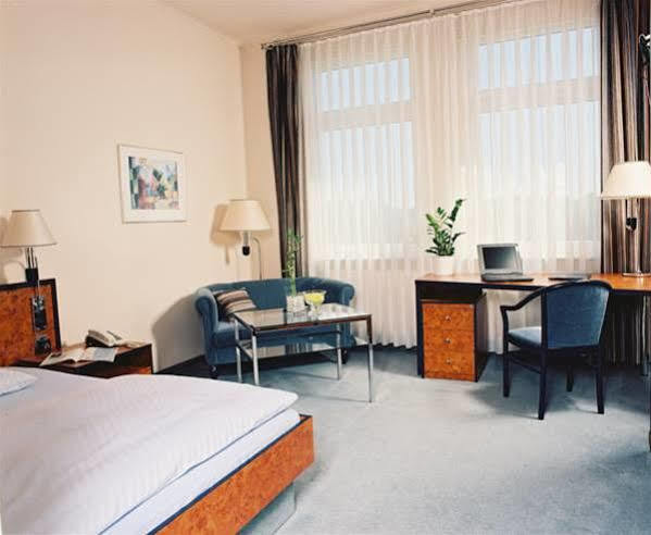 Hotel Arkadia Friedrichsdorf Kültér fotó