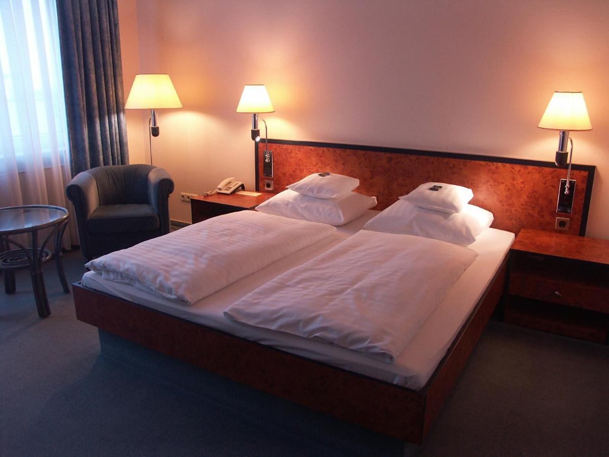 Hotel Arkadia Friedrichsdorf Kültér fotó